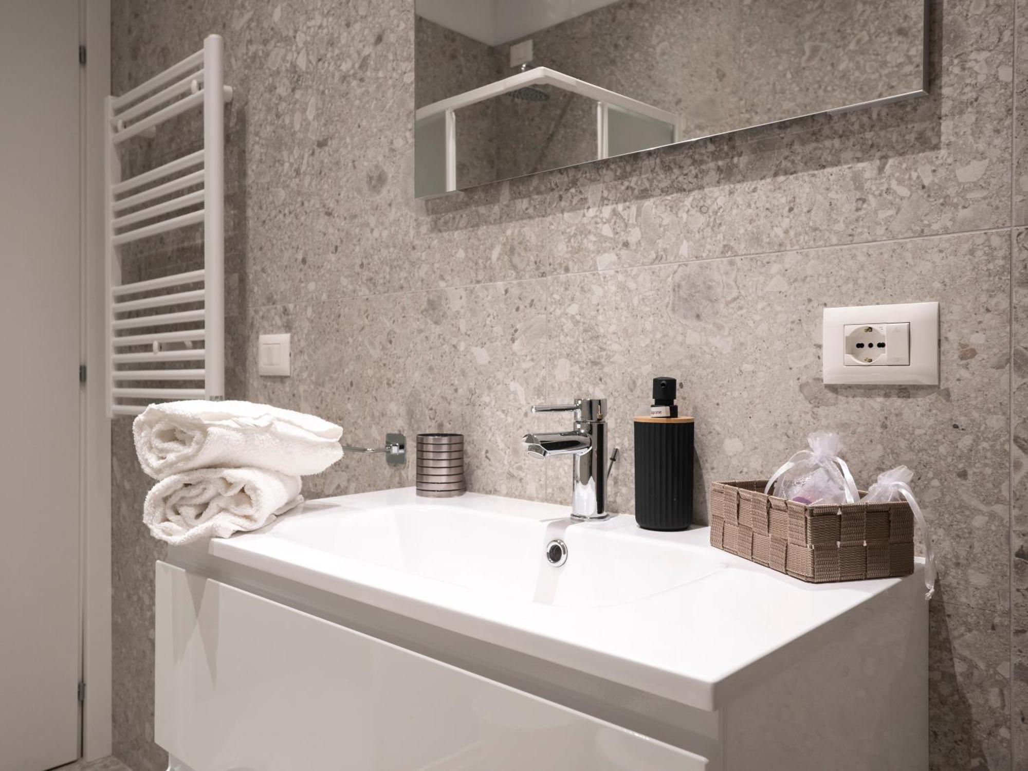 Zuara9Room Rimini Zewnętrze zdjęcie